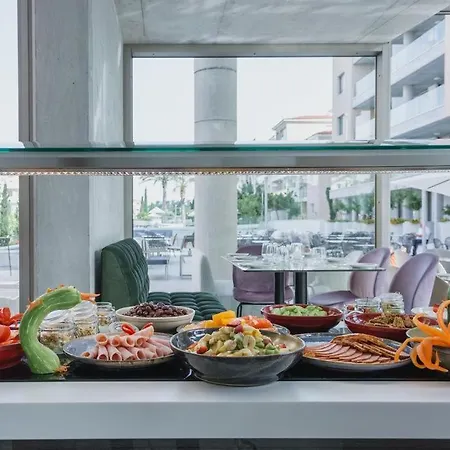 Apartament Elysia Park Miris *