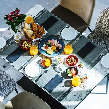 Elysia Park Miris Paphos