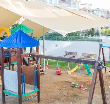 Elysia Park Miris * Paphos