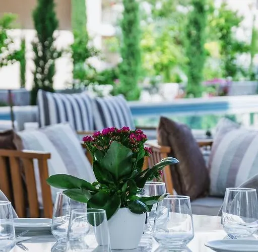 Apartamento Elysia Park Miris Paphos