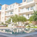 Elysia Park Miris Apartman *